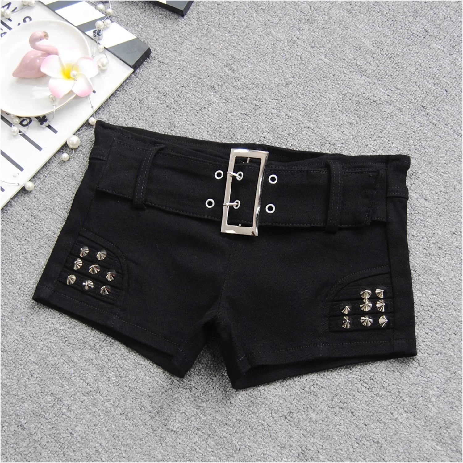 Denim Shorts Women Low-waisted Black Slim Fit Sexy Hot Girls Rivet Belt Design Unique All-match Nightclub Bodycon Summer Y2k