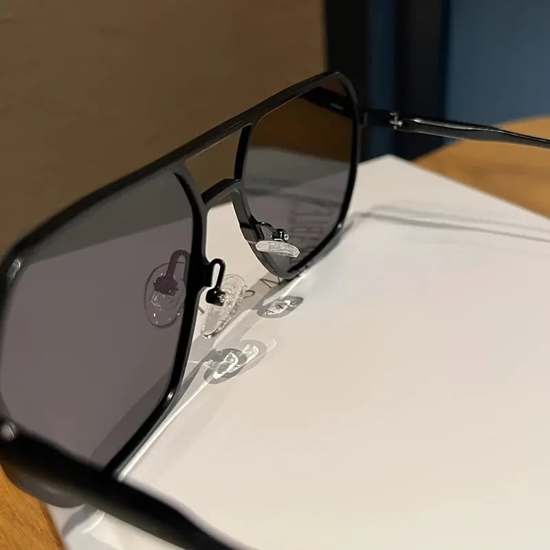 Photochromic Square Polarized Glasses for Men and Women